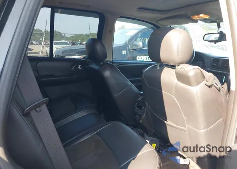 2005 Chevrolet Trailblazer Lt from USA, damaged, VIN 1GNDT13S952379448